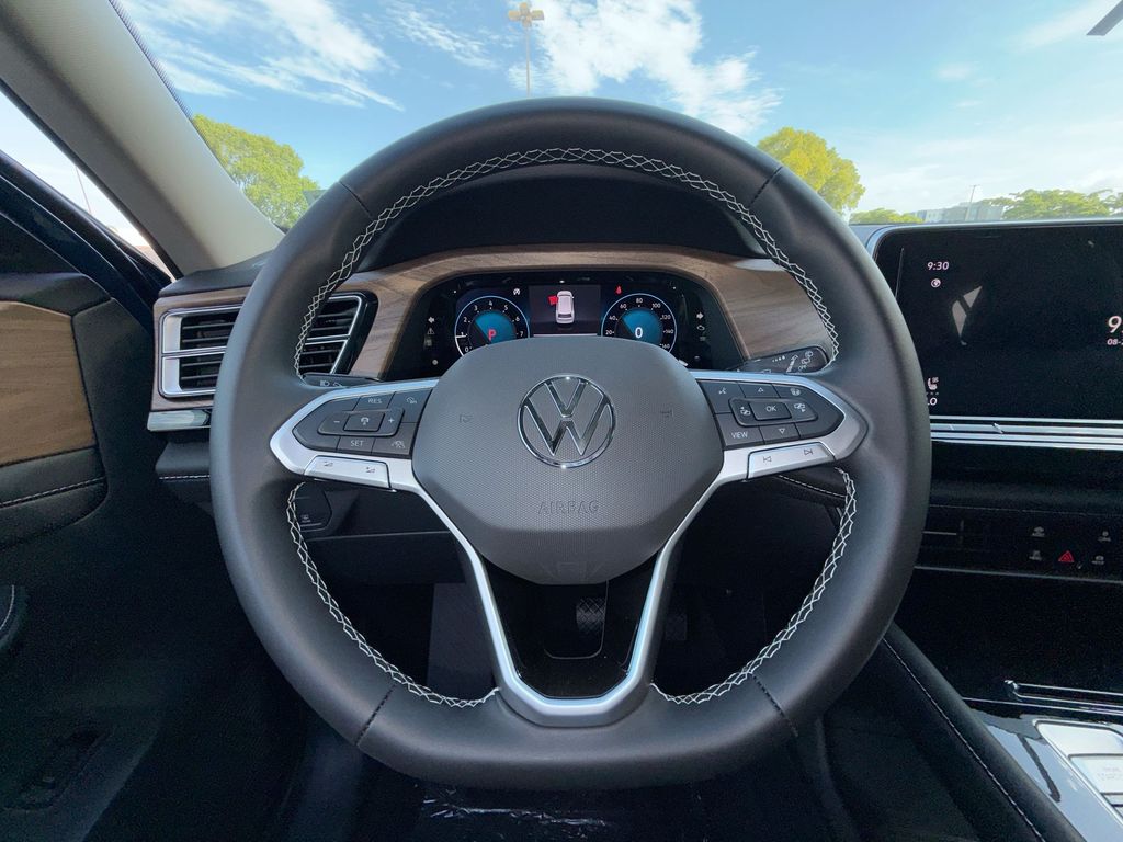 Thumbnail: 2026 Volkswagen Atlas - 9