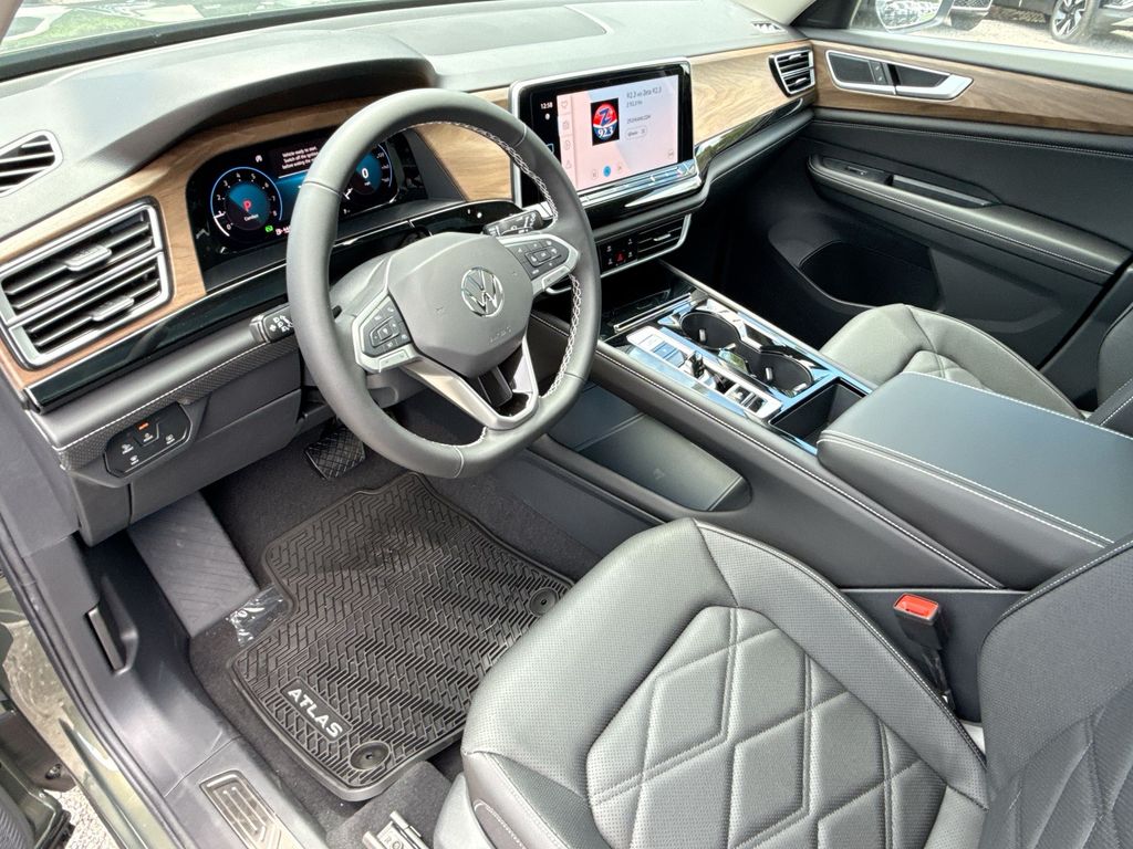 Thumbnail: 2026 Volkswagen Atlas - 2
