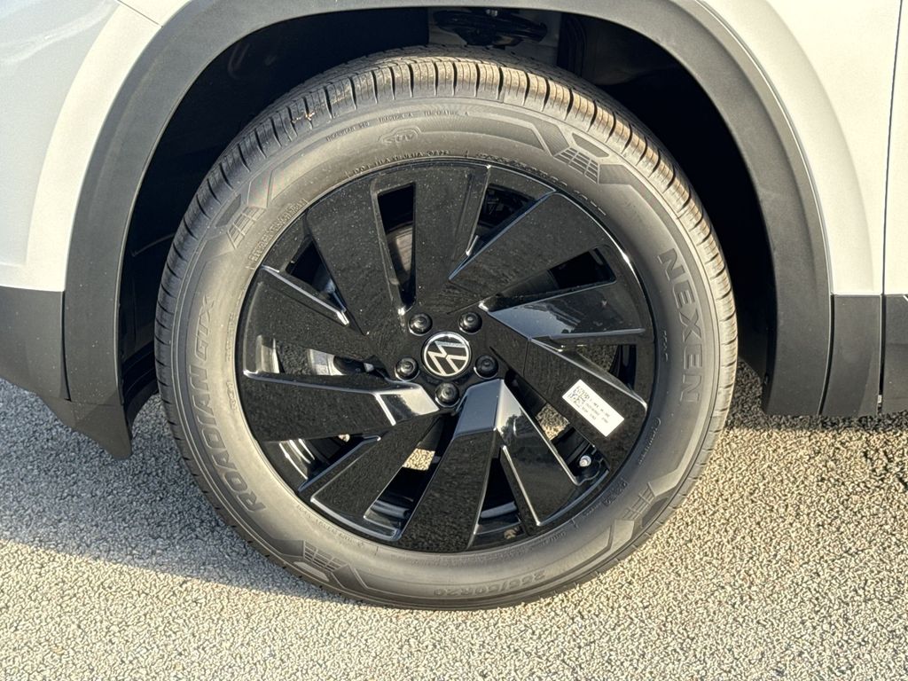 Thumbnail: 2026 Volkswagen Atlas - 7