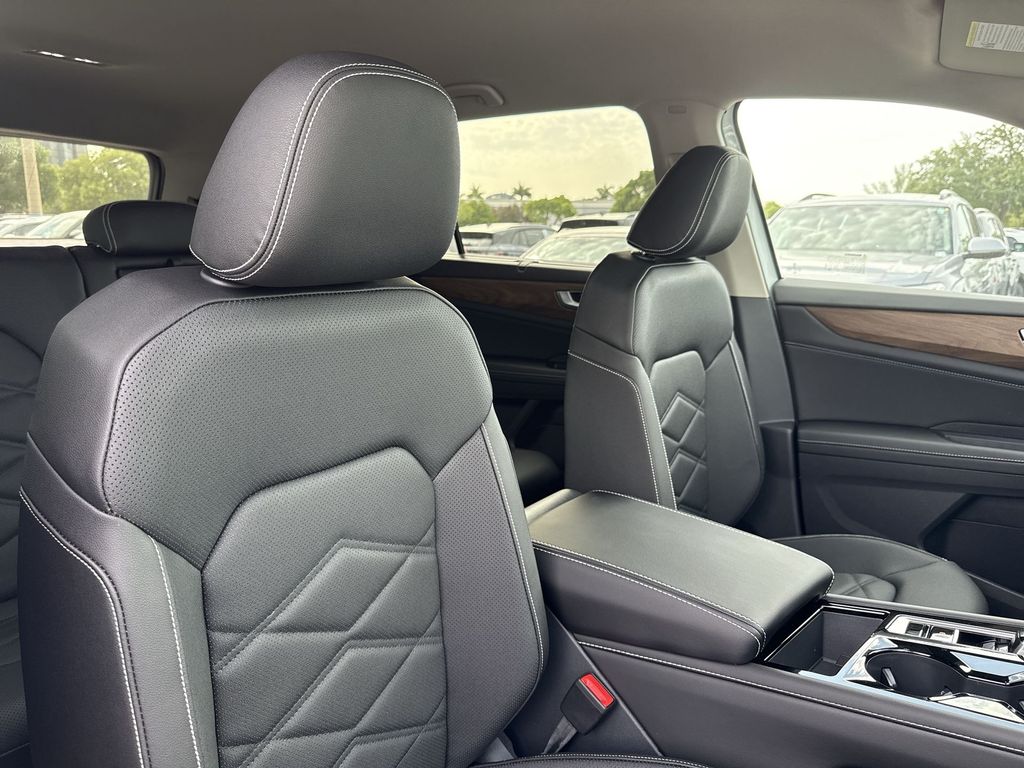 Thumbnail: 2026 Volkswagen Atlas - 28