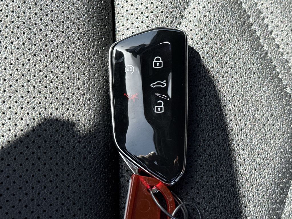 Thumbnail: 2026 Volkswagen Atlas - 18
