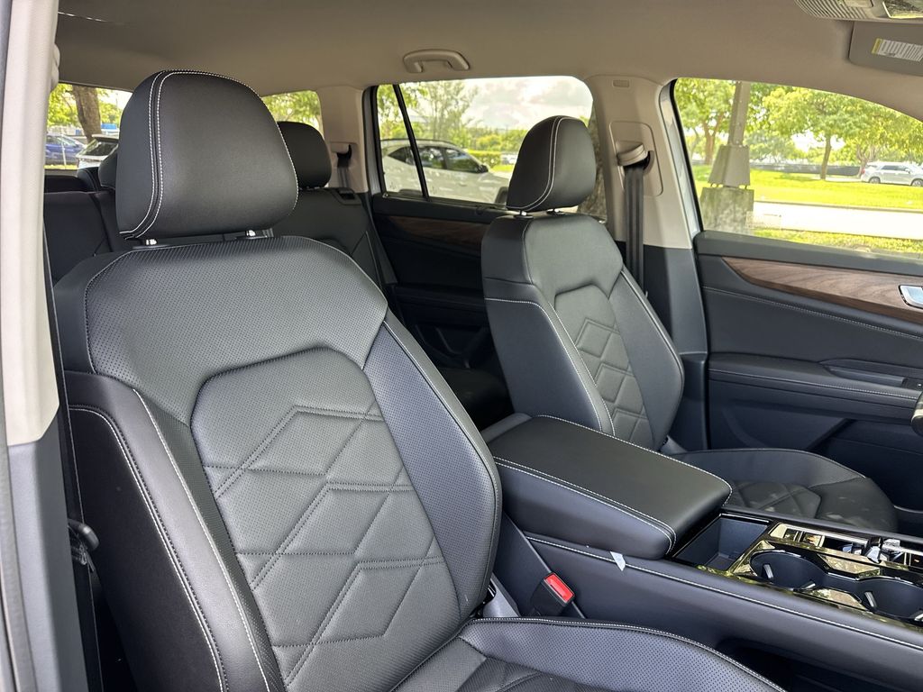 Thumbnail: 2026 Volkswagen Atlas - 11