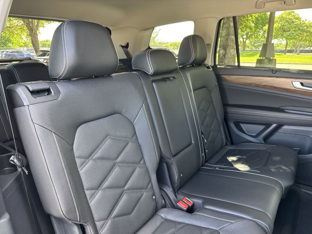 Thumbnail: 2026 Volkswagen Atlas - 29
