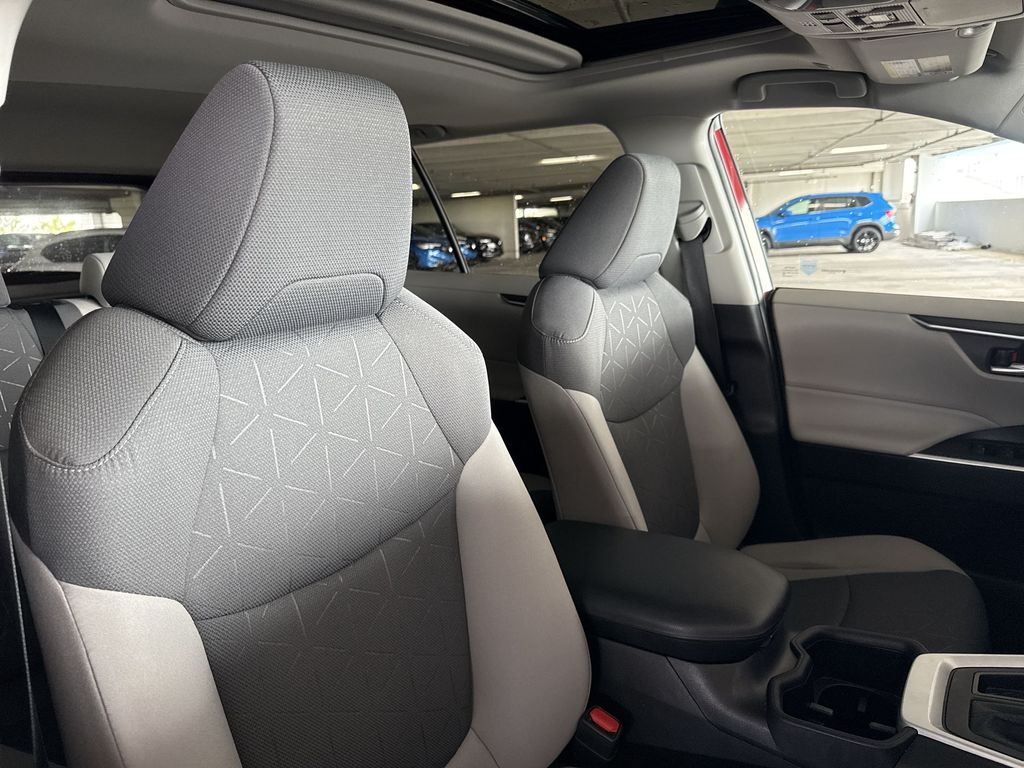 Thumbnail: 2024 Toyota RAV4 - 11