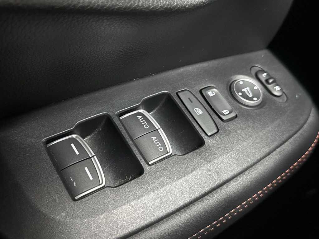 Thumbnail: 2024 Honda HR-V - 24