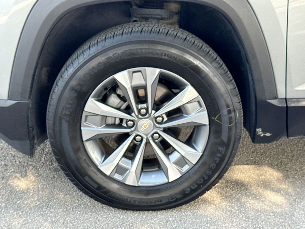 Thumbnail: 2025 Chevrolet Equinox - 8