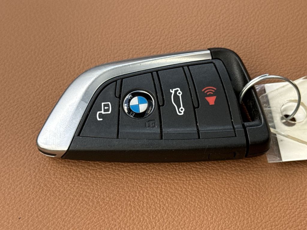 Thumbnail: 2024 BMW 3 Series - 17