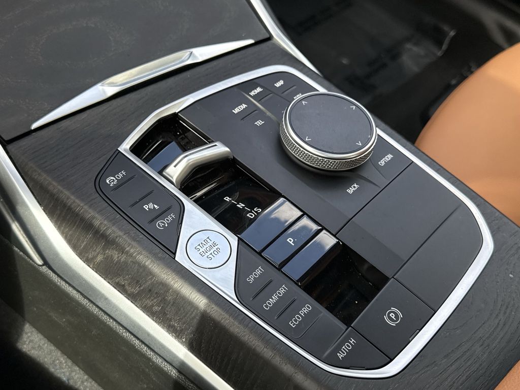 Thumbnail: 2024 BMW 3 Series - 15
