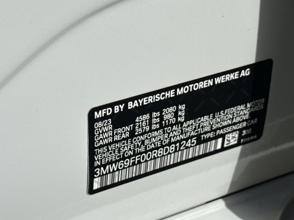 Thumbnail: 2024 BMW 3 Series - 18