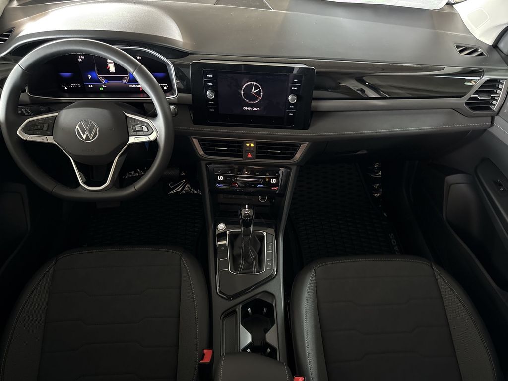 Thumbnail: 2025 Volkswagen Taos - 8