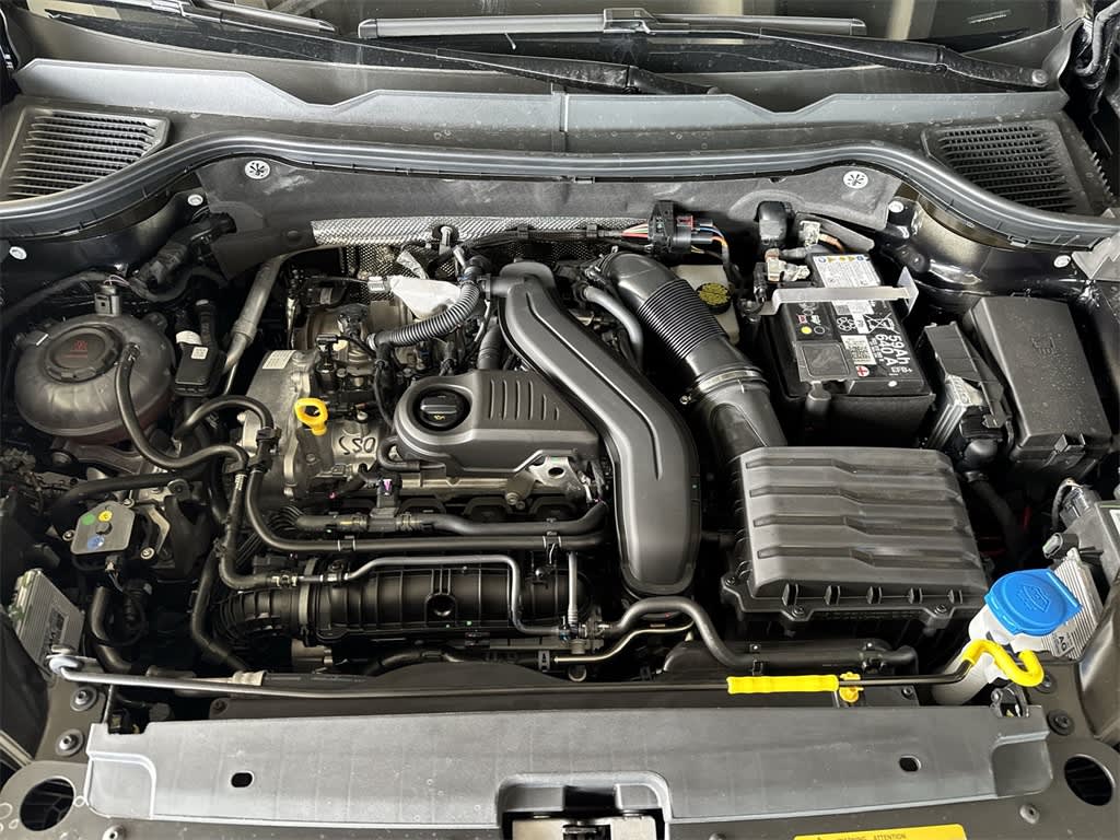 Thumbnail: 2025 Volkswagen Taos - 8