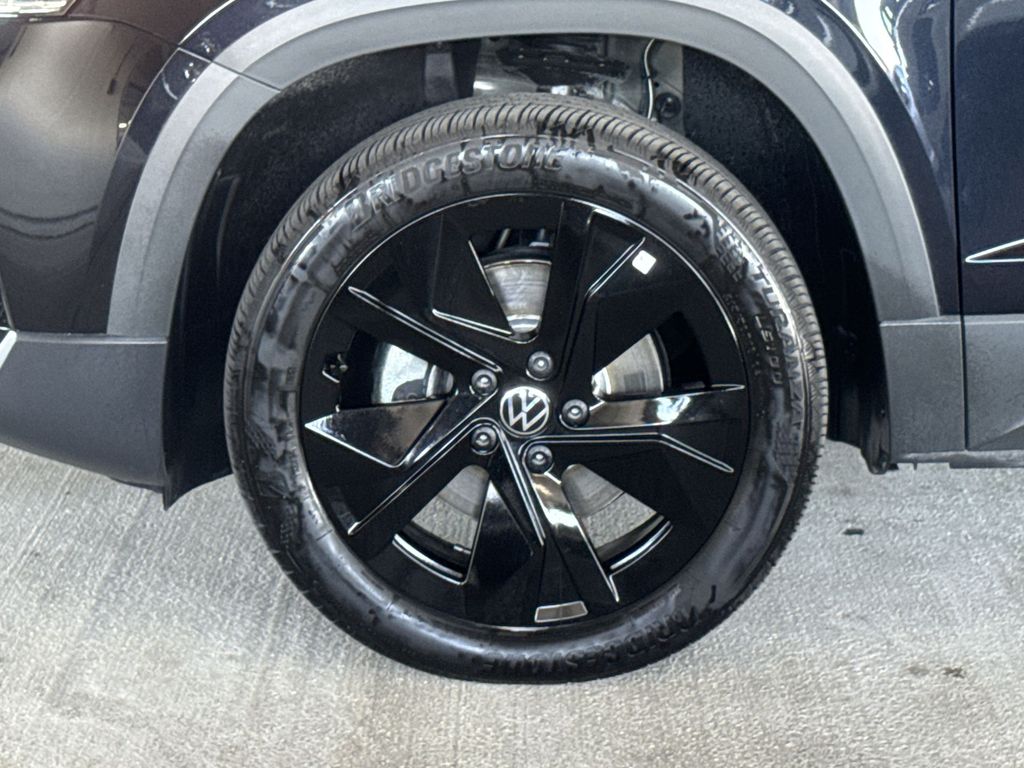 Thumbnail: 2025 Volkswagen Taos - 6