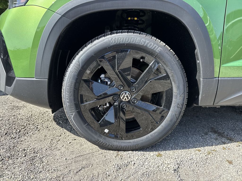 Thumbnail: 2026 Volkswagen Taos - 7