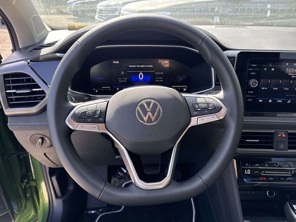 Thumbnail: 2026 Volkswagen Taos - 9