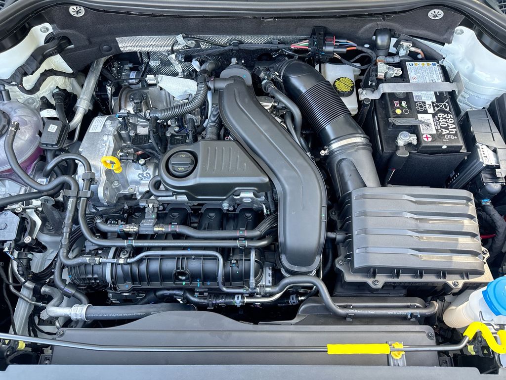 Thumbnail: 2026 Volkswagen Taos - 9