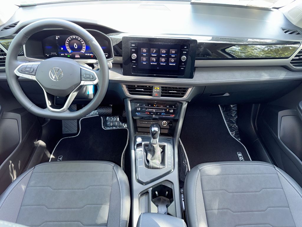 Thumbnail: 2026 Volkswagen Taos - 12