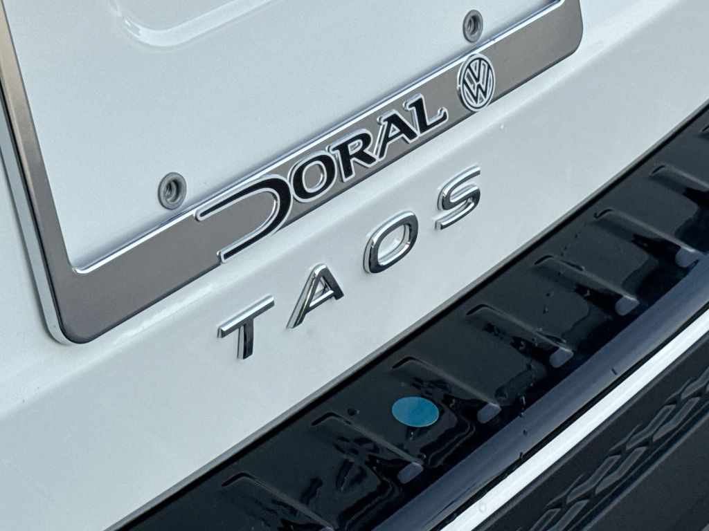 Thumbnail: 2026 Volkswagen Taos - 7