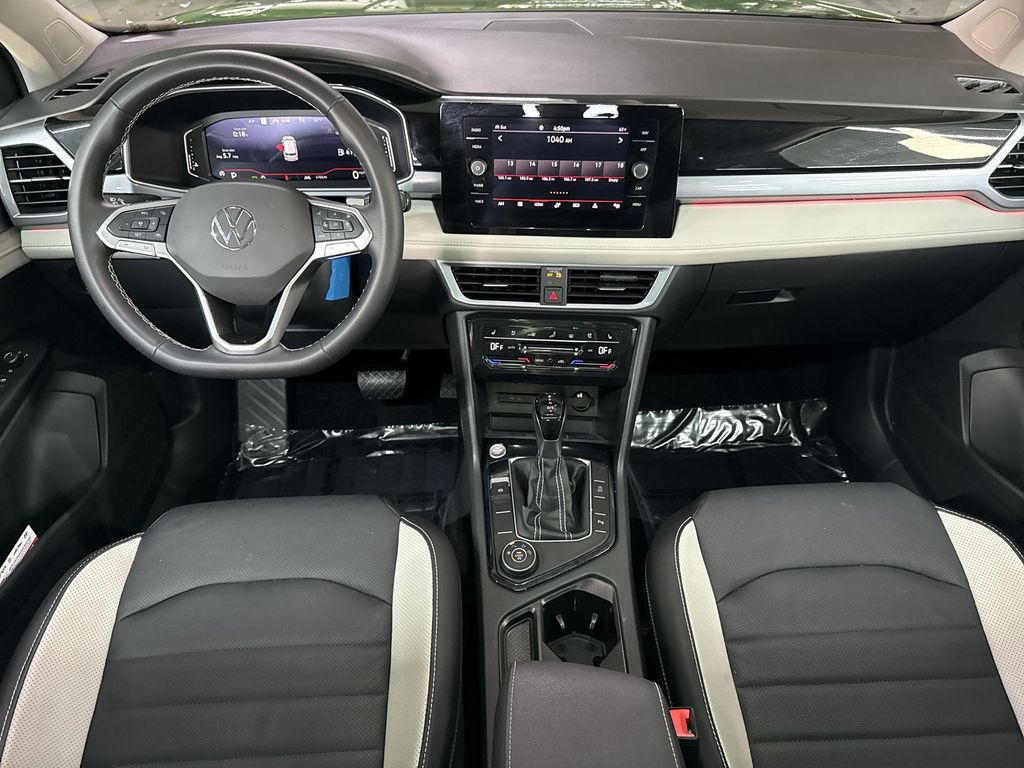 Thumbnail: 2025 Volkswagen Taos - 12