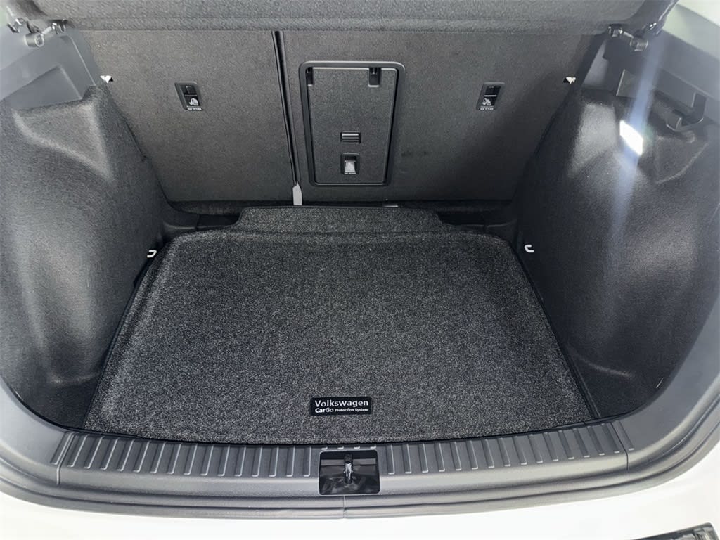 Thumbnail: 2025 Volkswagen Taos - 17