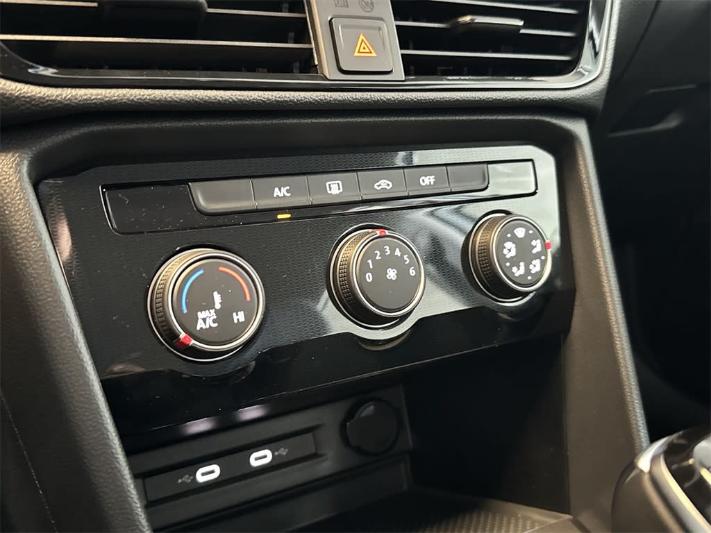 Thumbnail: 2025 Volkswagen Taos - 26