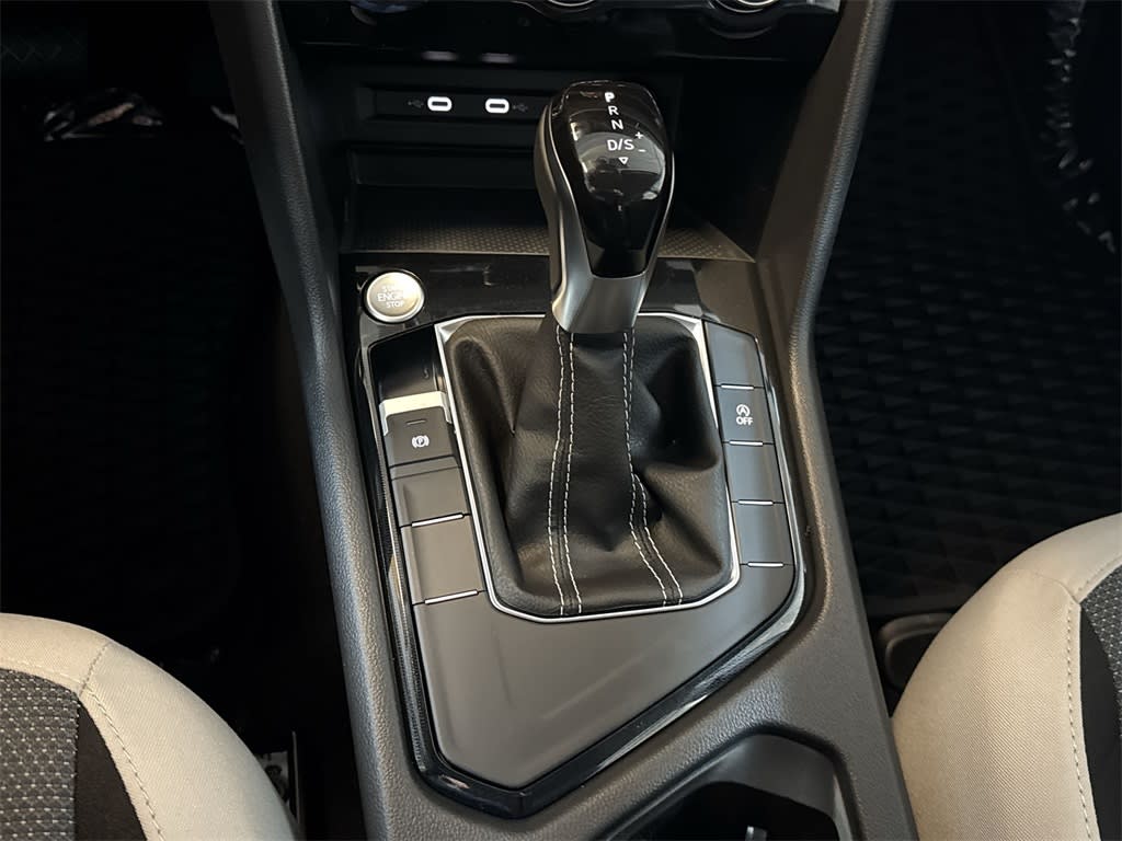 Thumbnail: 2025 Volkswagen Taos - 15