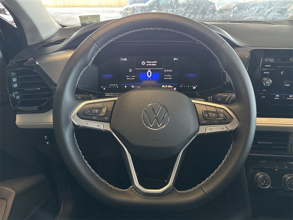 Thumbnail: 2025 Volkswagen Taos - 9