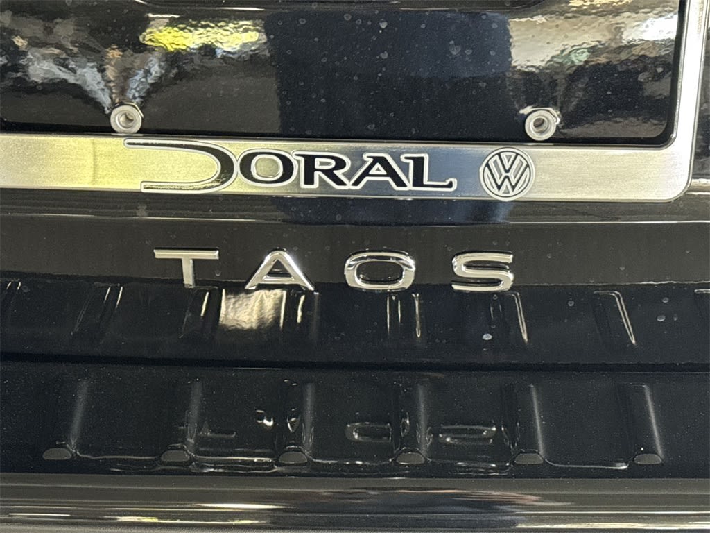 Thumbnail: 2025 Volkswagen Taos - 6