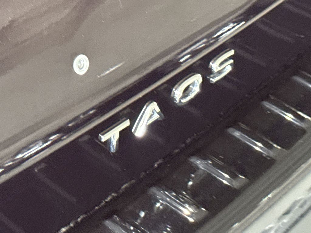 Thumbnail: 2025 Volkswagen Taos - 24