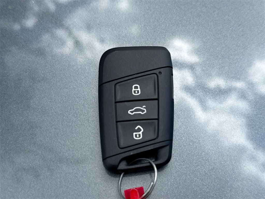 Thumbnail: 2025 Volkswagen Taos - 18