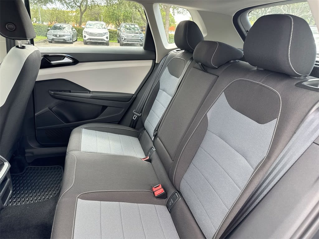 Thumbnail: 2025 Volkswagen Taos - 12