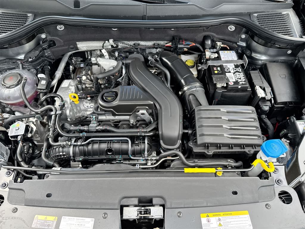 Thumbnail: 2025 Volkswagen Taos - 8