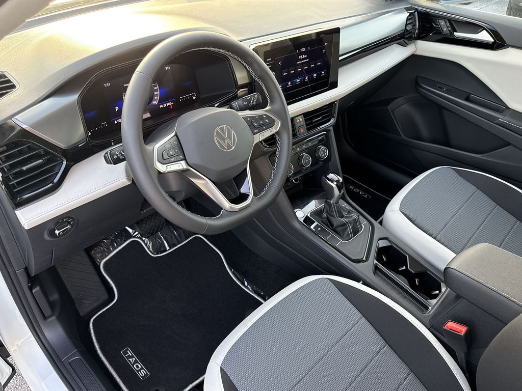 Thumbnail: 2026 Volkswagen Taos - 2