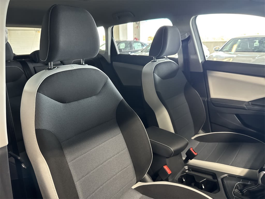 2025 Volkswagen Taos S 29