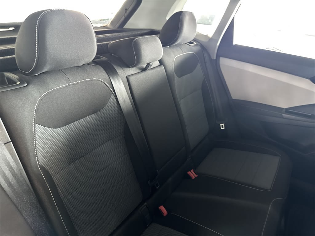 2025 Volkswagen Taos S 28