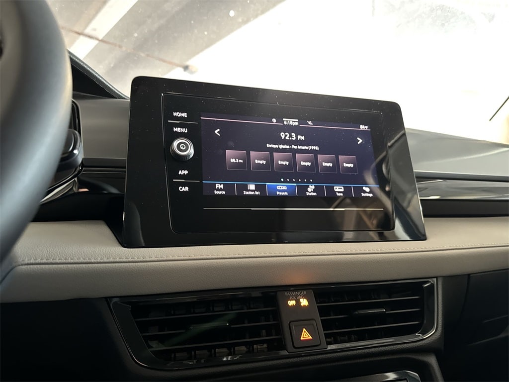 Thumbnail: 2025 Volkswagen Taos - 15