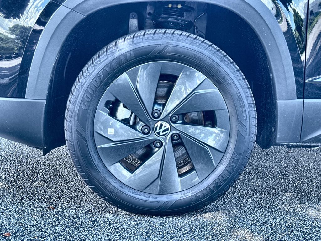 Thumbnail: 2026 Volkswagen Taos - 7