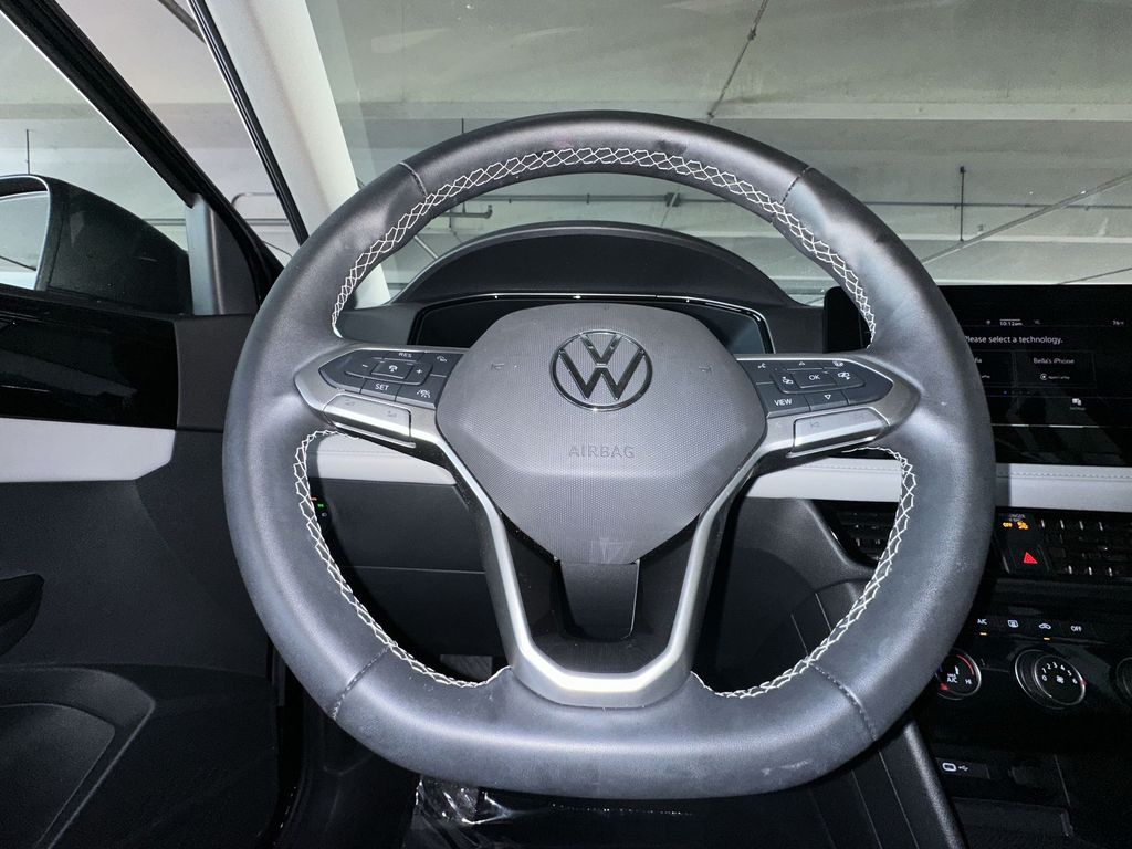 Thumbnail: 2025 Volkswagen Taos - 9
