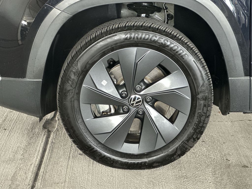 Thumbnail: 2025 Volkswagen Taos - 7