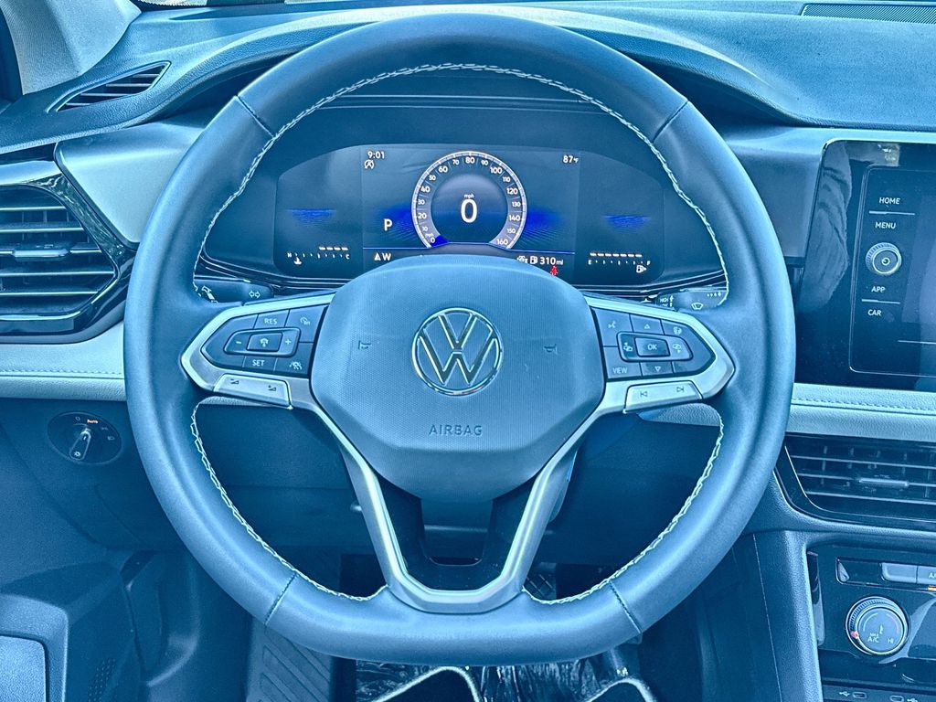Thumbnail: 2026 Volkswagen Taos - 9