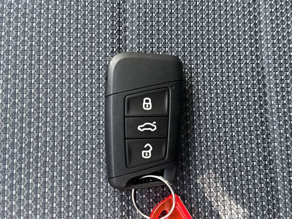 Thumbnail: 2025 Volkswagen Taos - 18