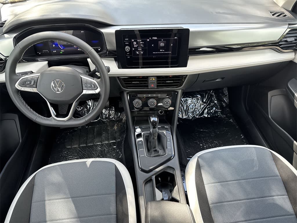 Thumbnail: 2025 Volkswagen Taos - 13