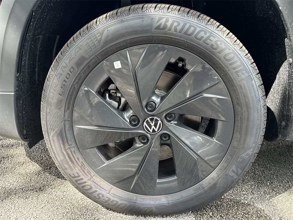 Thumbnail: 2025 Volkswagen Taos - 7