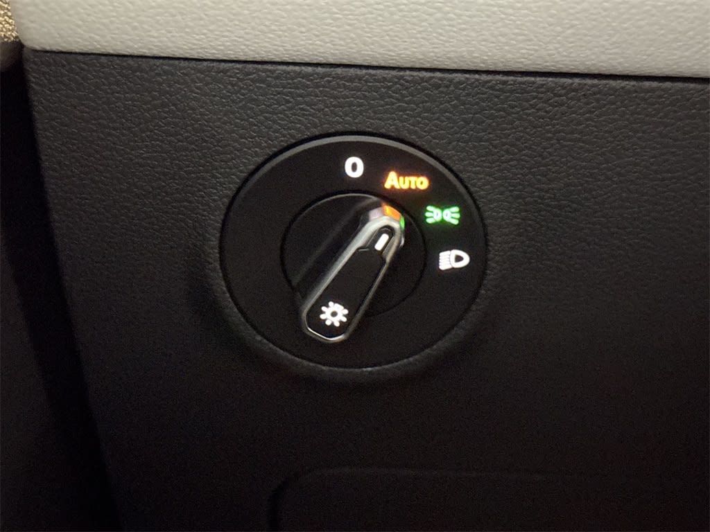 Thumbnail: 2025 Volkswagen Taos - 24