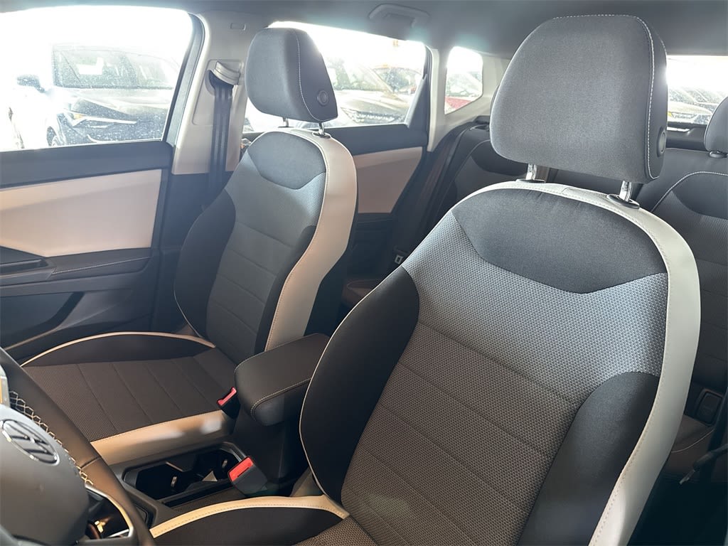 Thumbnail: 2025 Volkswagen Taos - 11