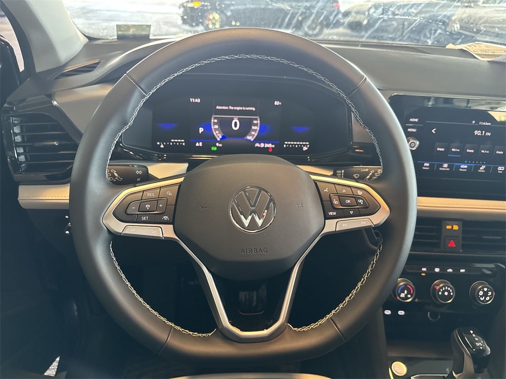 Thumbnail: 2025 Volkswagen Taos - 8