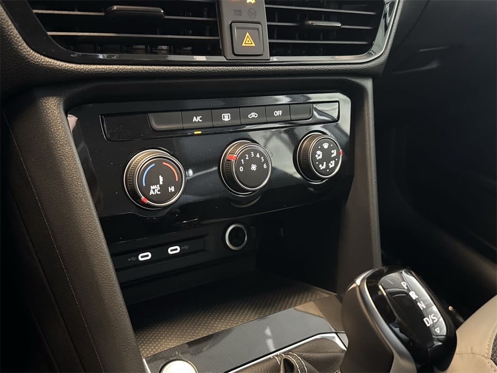 Thumbnail: 2025 Volkswagen Taos - 27