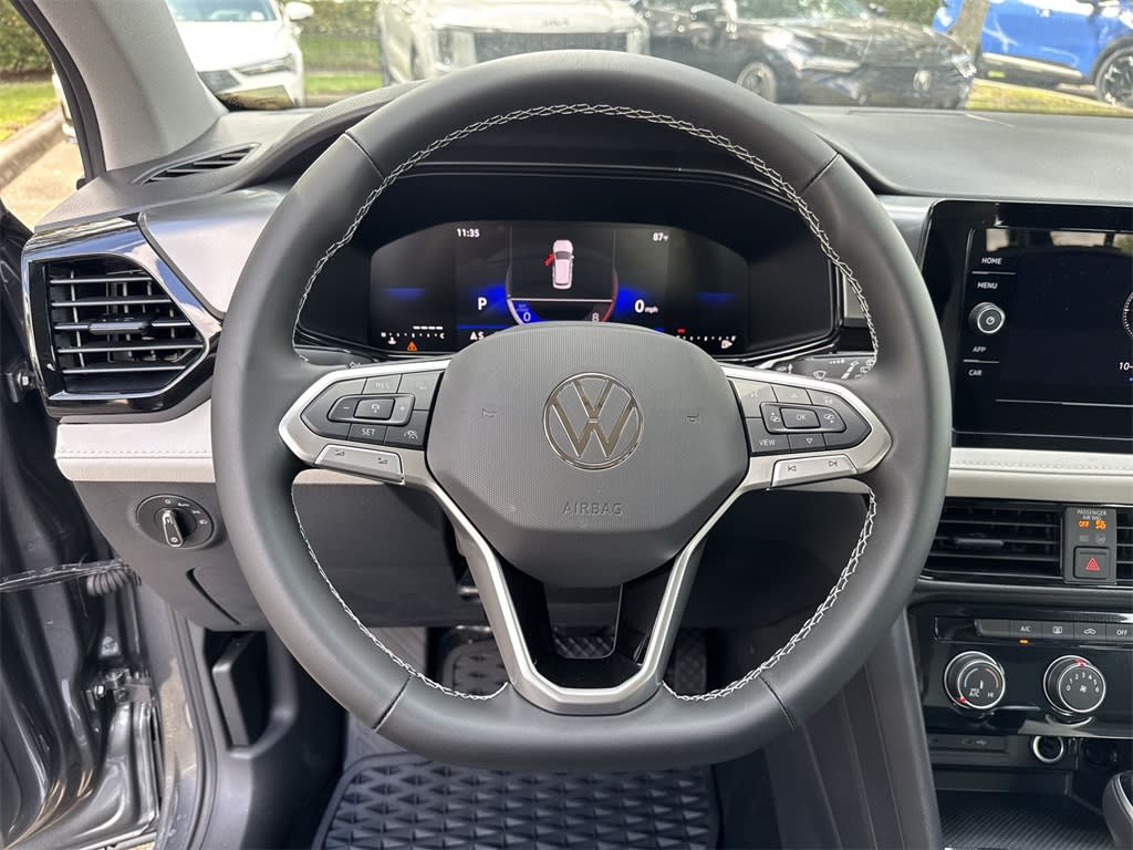 Thumbnail: 2025 Volkswagen Taos - 10