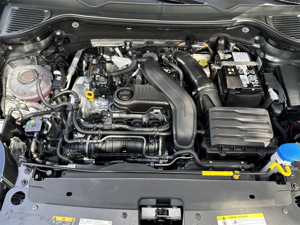 Thumbnail: 2025 Volkswagen Taos - 9