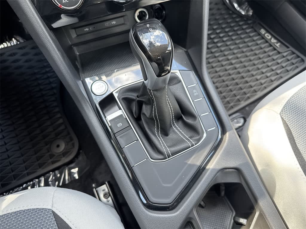 Thumbnail: 2025 Volkswagen Taos - 16