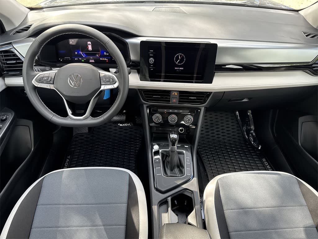 Thumbnail: 2025 Volkswagen Taos - 14